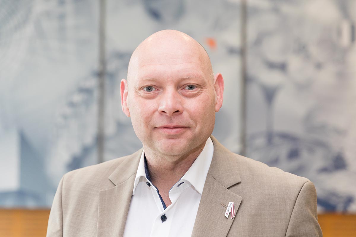 Ulf Arndt Ulf Arndt